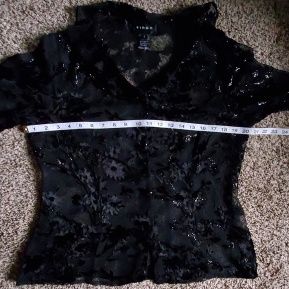 Virgo romantic & sexy see thru lace top, size 8 - Picture 6 of 8